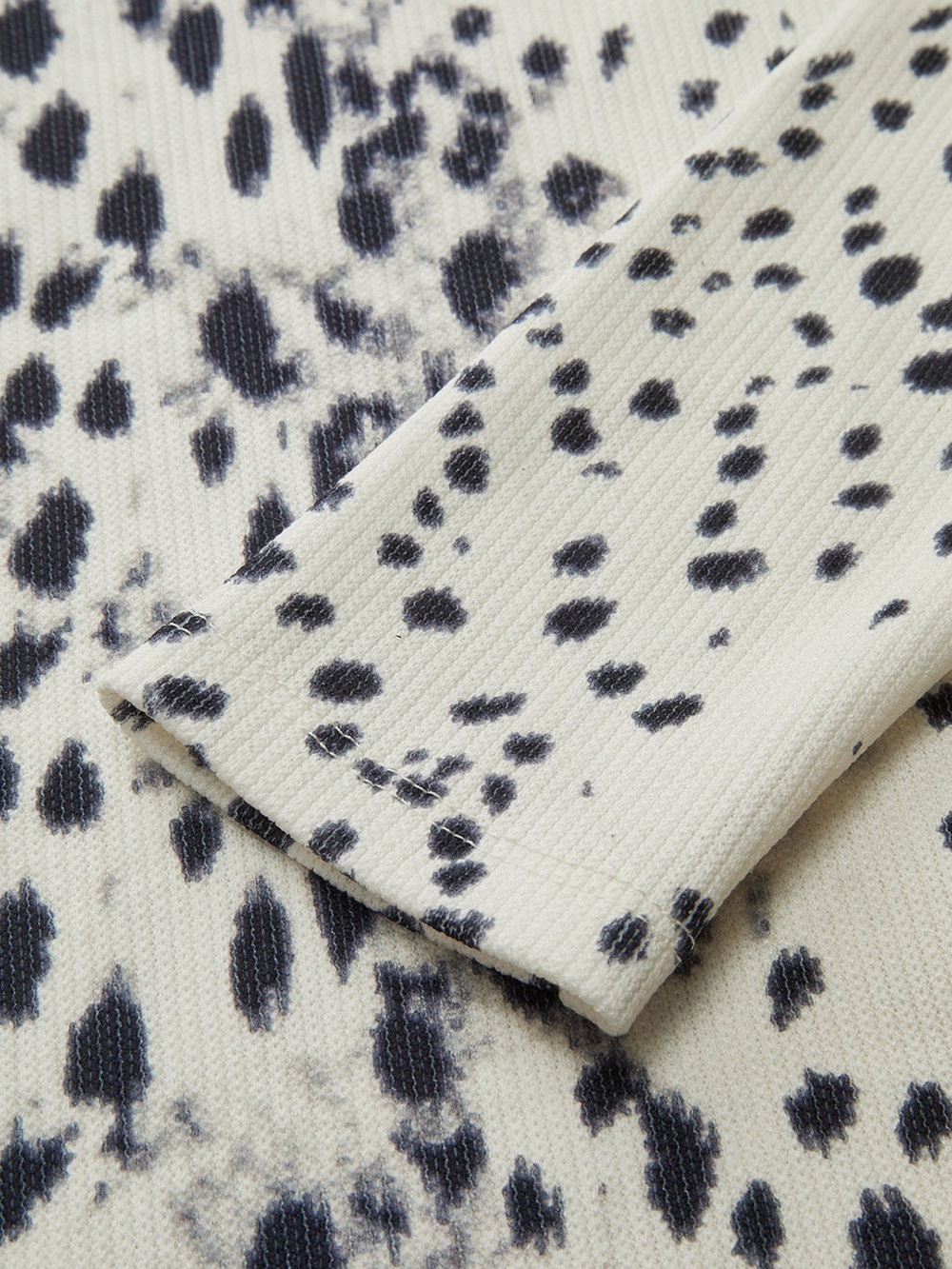 Commense Leopard Print Ribbed Mock Neck Top - Picture 2 of 5
